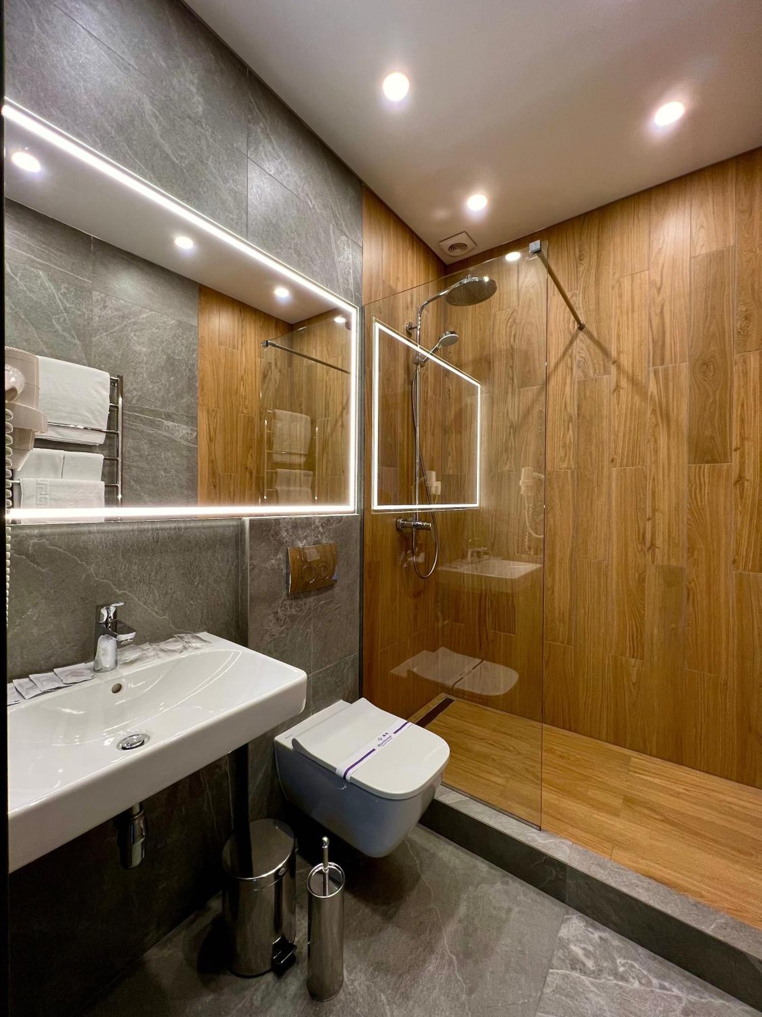 Hotel Fregat Kiev Exteriör bild