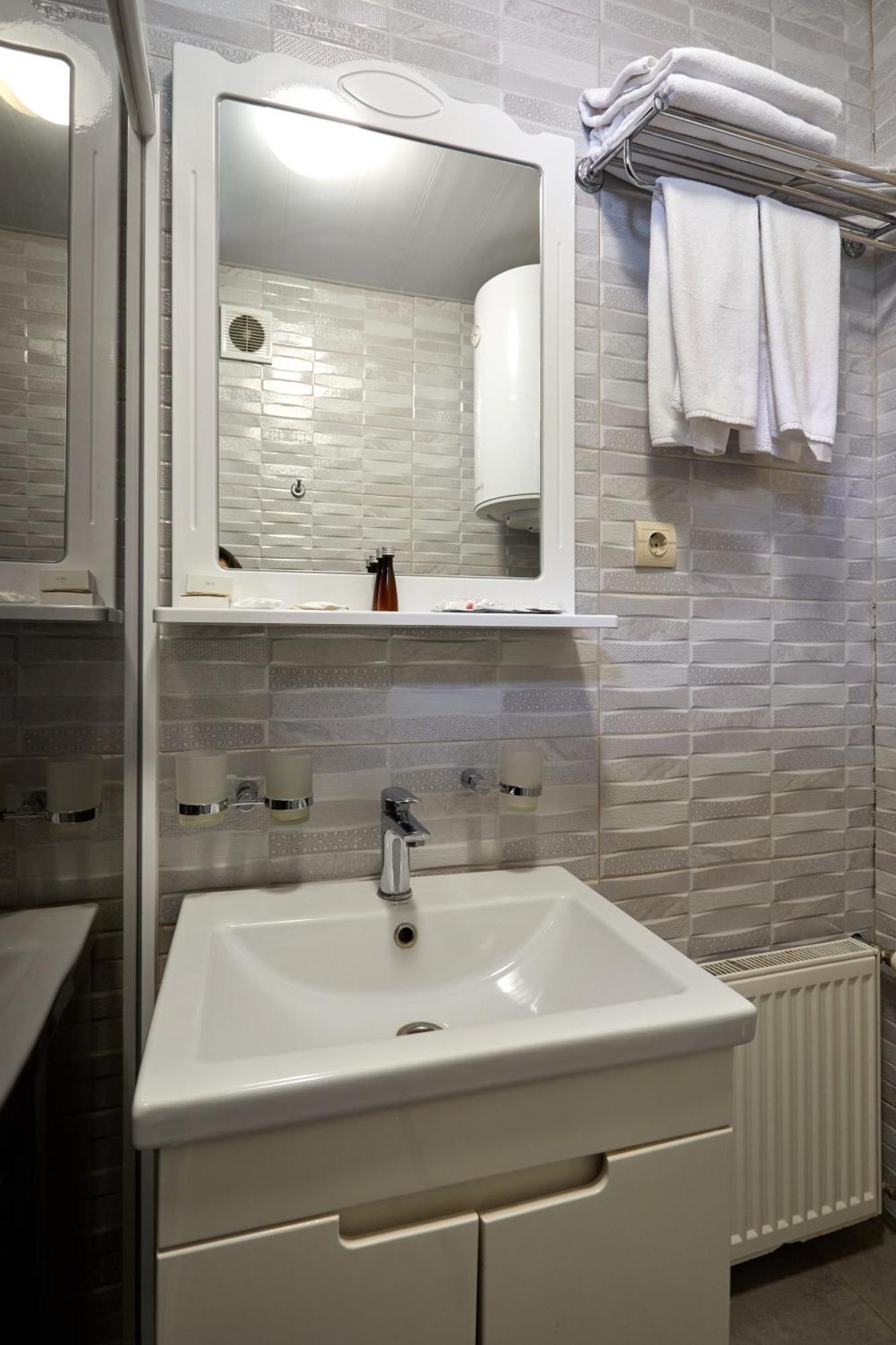 Hotel Fregat Kiev Exteriör bild