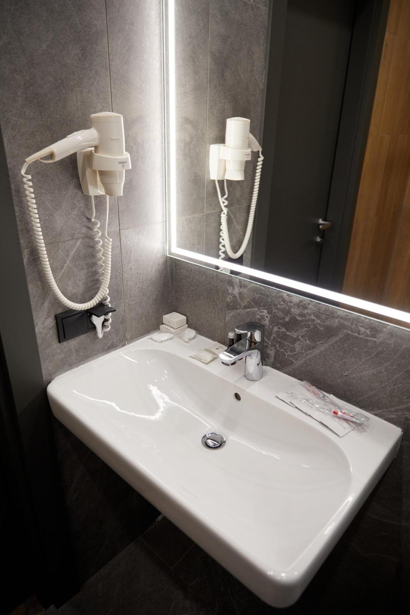 Hotel Fregat Kiev Exteriör bild