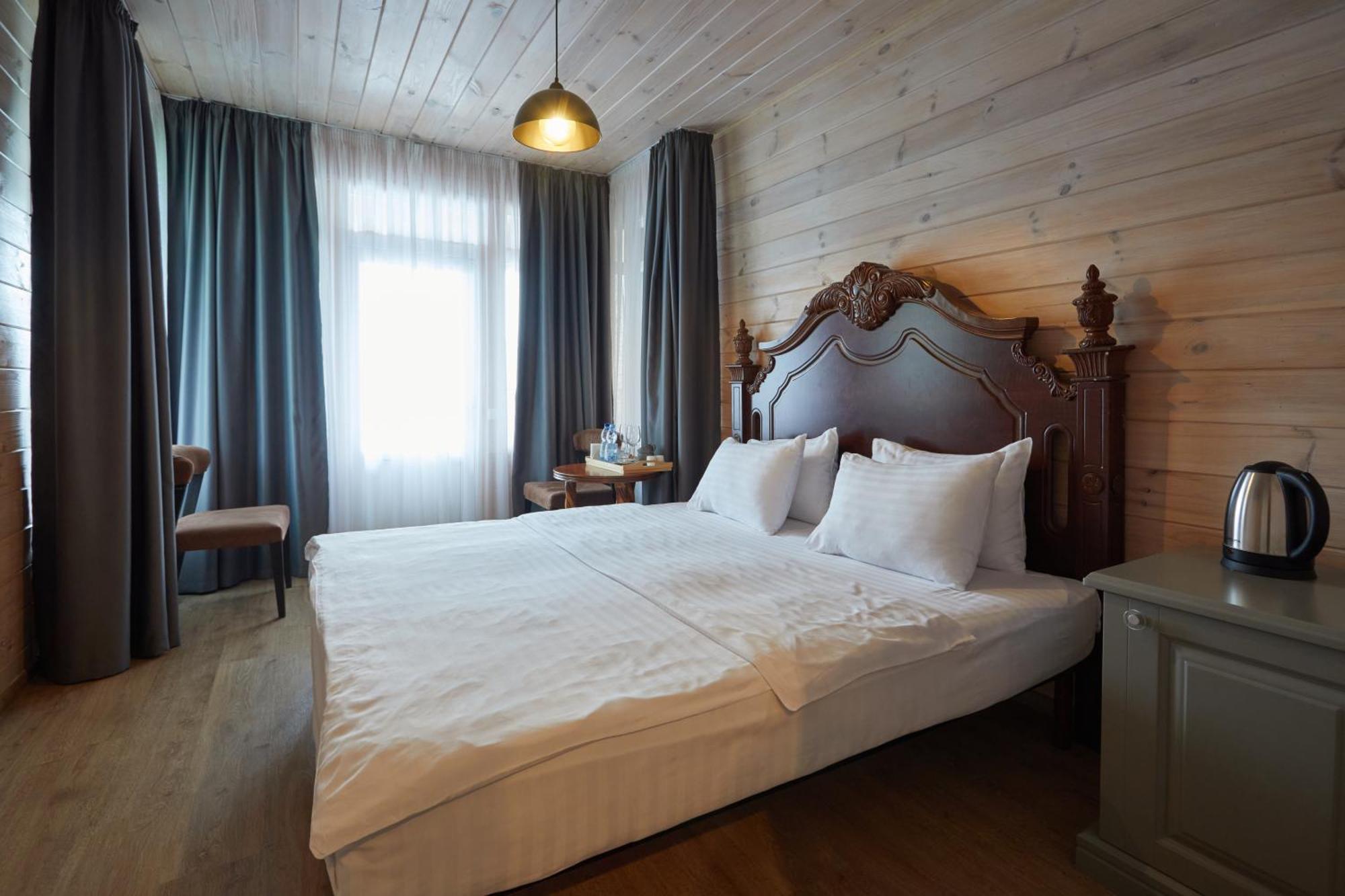 Hotel Fregat Kiev Exteriör bild