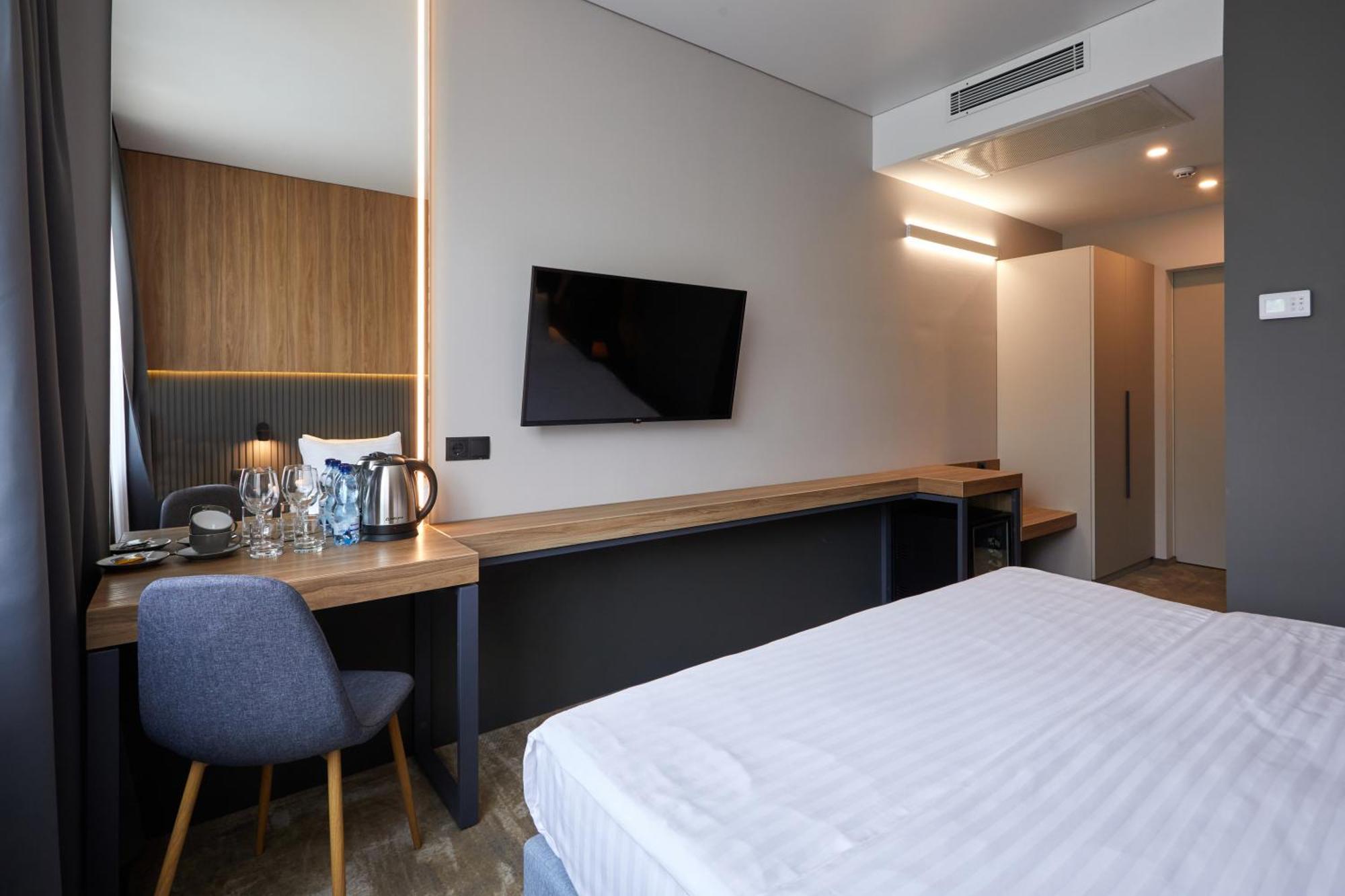 Hotel Fregat Kiev Exteriör bild