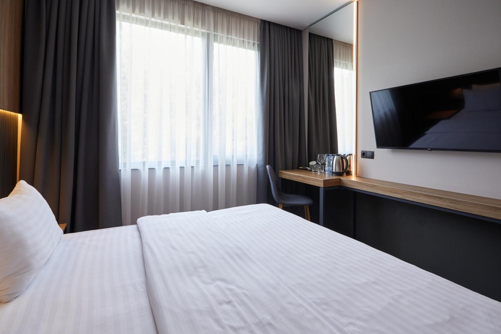 Hotel Fregat Kiev Exteriör bild